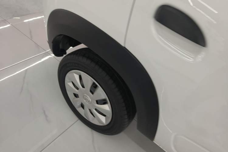 Used Dongfeng NAMMI EX1 2021 Quality Edition Exterior 5