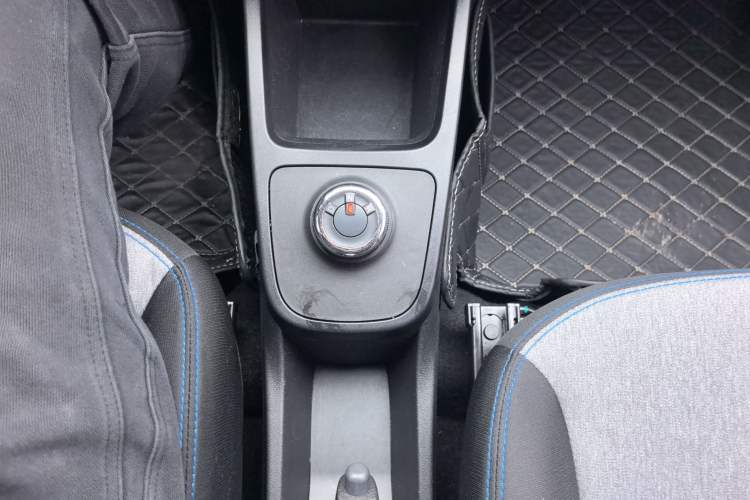 Used Dongfeng NAMMI EX1 2021 Quality Edition Gear Lever