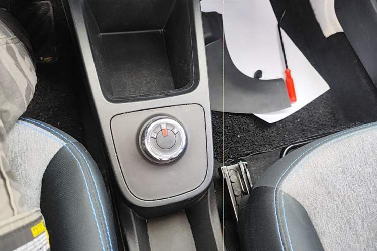 Used Dongfeng NAMMI EX1 2021 Quality Edition Gear Lever
