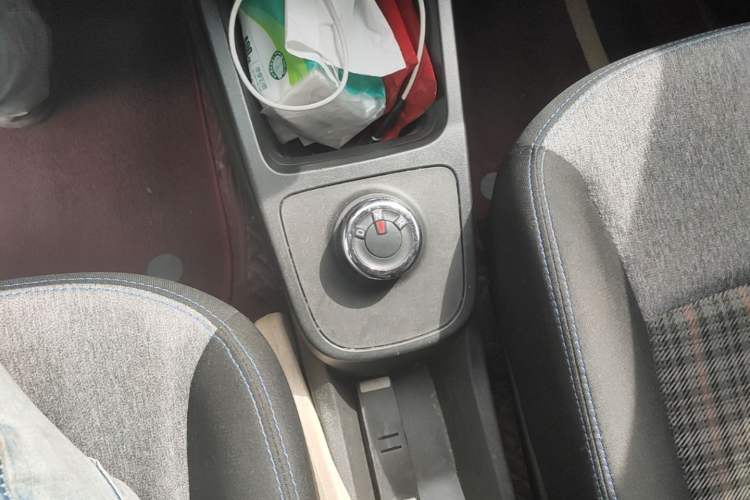 Used Dongfeng NAMMI EX1 2021 Quality Edition Gear Lever