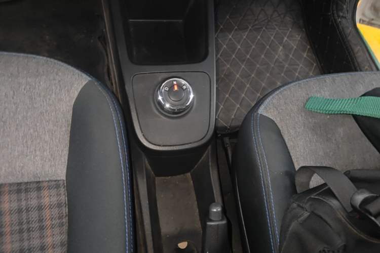 Used Dongfeng NAMMI EX1 2021 Quality Edition Gear Lever