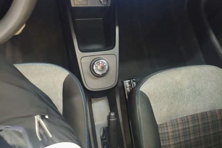 Used Dongfeng NAMMI EX1 2021 Quality Edition Gear Lever