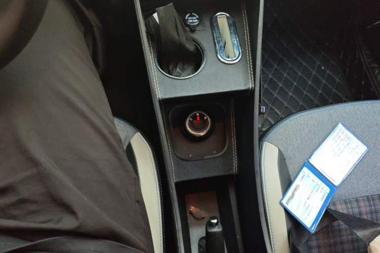 Used Dongfeng NAMMI EX1 2021 Quality Edition Gear Lever
