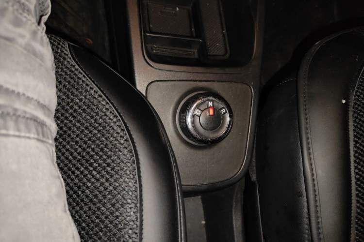 Used Dongfeng NAMMI EX1 2021 Quality Edition Gear Lever