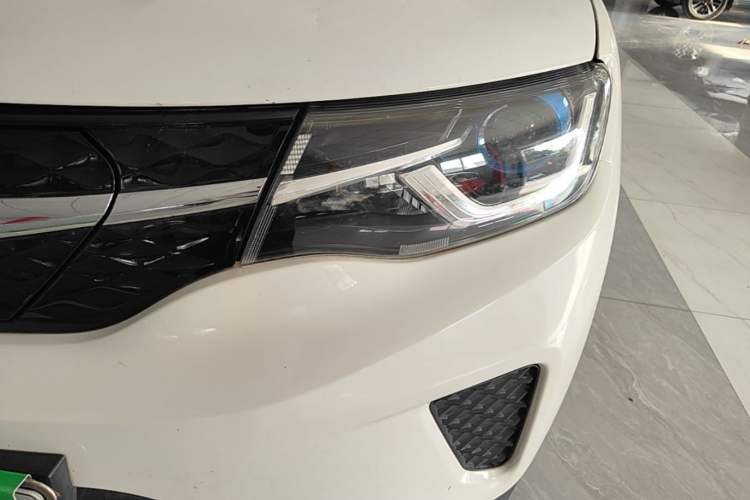 Used Dongfeng NAMMI EX1 2021 Zhi Ling Version Left Front Headlight