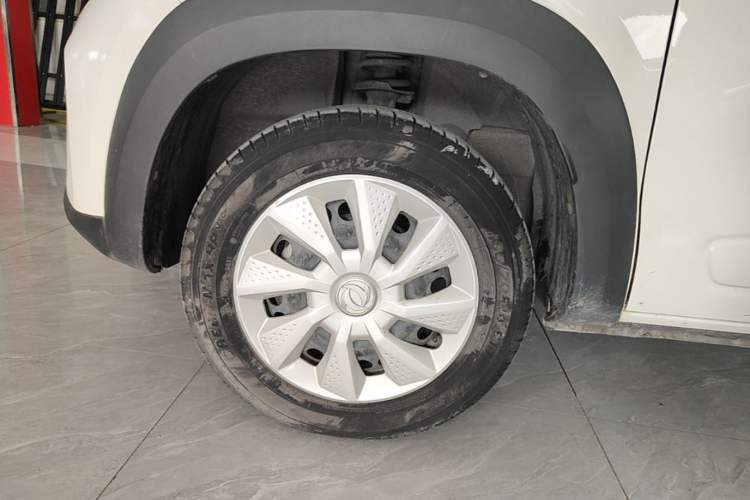 Used Dongfeng NAMMI EX1 2021 Zhi Ling Version Left Front Wheel Hub