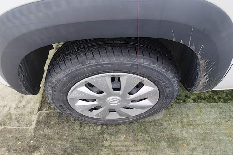 Used Dongfeng NAMMI EX1 2021 Quality Edition Left Front Wheel Hub