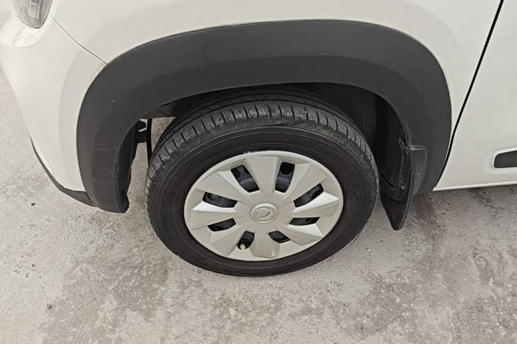 Used Dongfeng NAMMI EX1 2021 Quality Edition Left Front Wheel Hub