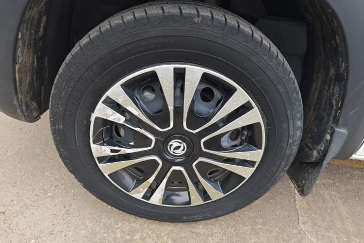 Used Dongfeng NAMMI EX1 2021 Quality Edition Left Front Wheel Hub