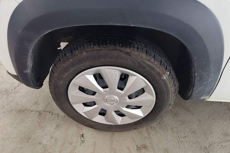 Used Dongfeng NAMMI EX1 2021 Quality Edition Left Front Wheel Hub