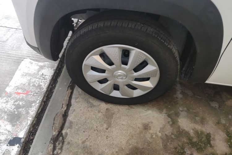 Used Dongfeng NAMMI EX1 2021 Quality Edition Left Front Wheel Hub