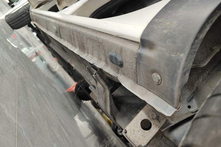 Used Dongfeng NAMMI EX1 2021 Zhi Ling Version Left Side Sill
