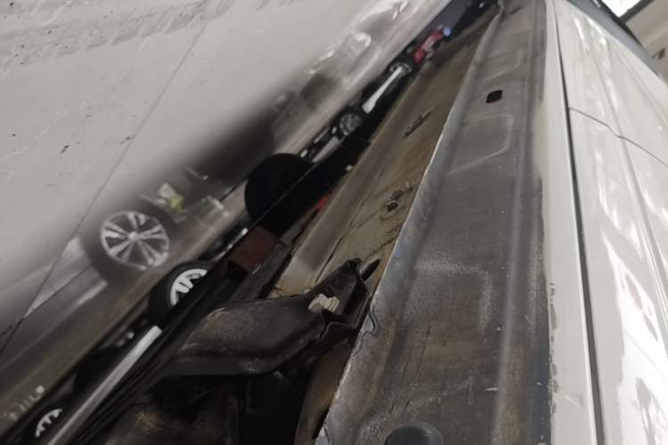 Used Dongfeng NAMMI EX1 2021 Quality Edition Left Side Sill