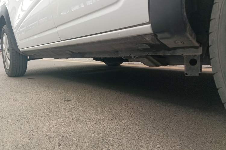 Used Dongfeng NAMMI EX1 2021 Zhi Ling Version Left Side Sill