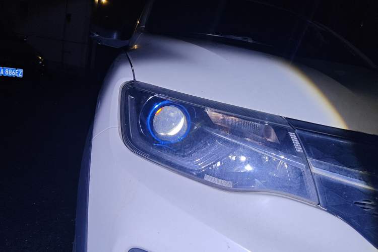 Used Dongfeng NAMMI EX1 2021 Quality Edition Right Front Headlight