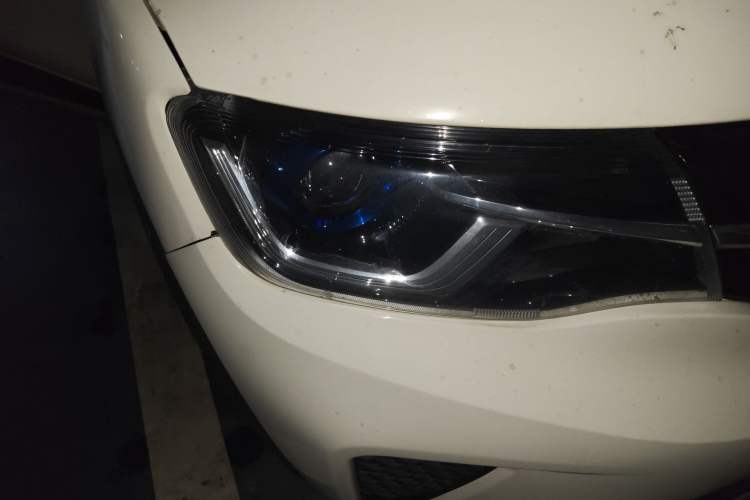 Used Dongfeng NAMMI EX1 2021 Quality Edition Right Front Headlight