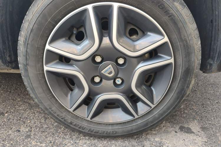 Used Dongfeng NAMMI EX1 2021 Quality Edition Right Front Wheel Hub