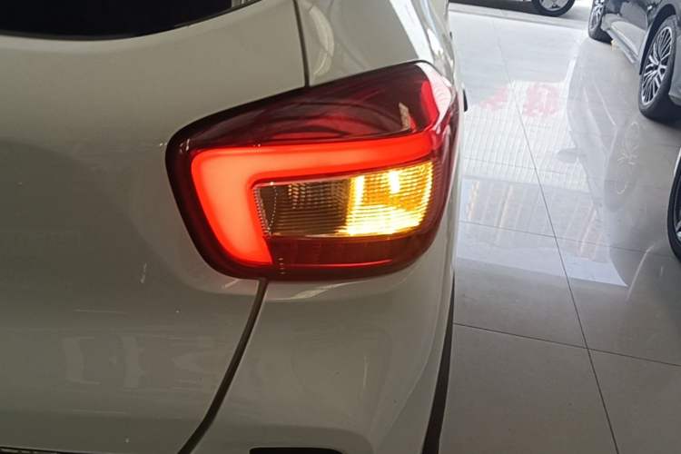 Used Dongfeng NAMMI EX1 2021 Quality Edition Right Rear Taillight
