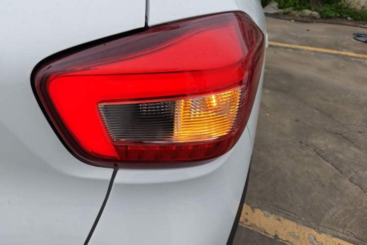 Used Dongfeng NAMMI EX1 2021 Quality Edition Right Rear Taillight