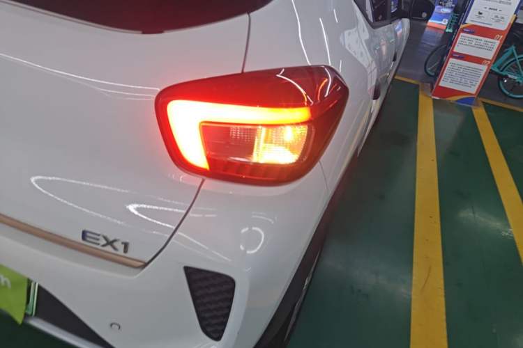 Used Dongfeng NAMMI EX1 2021 Quality Edition Right Rear Taillight
