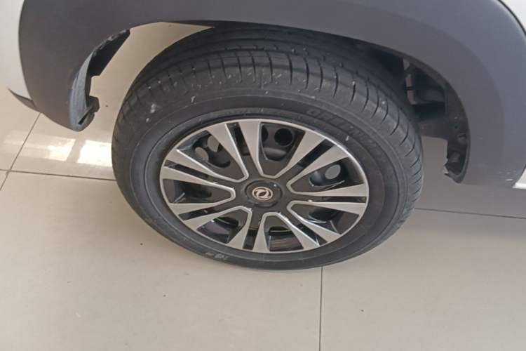 Used Dongfeng NAMMI EX1 2021 Quality Edition Right Rear Wheel Hub