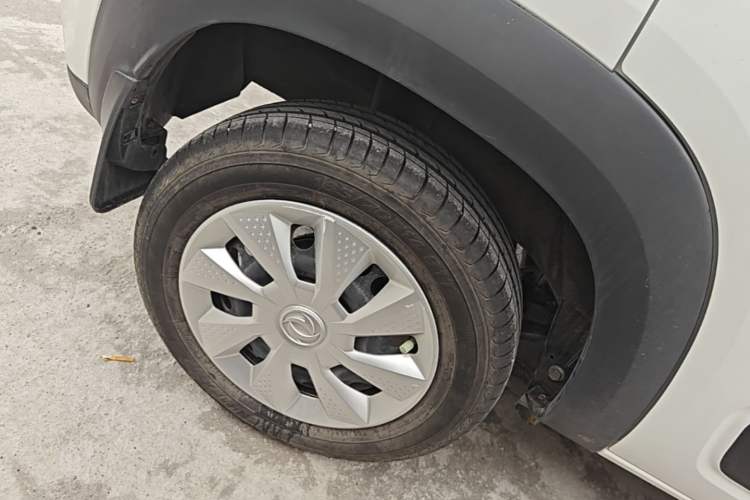 Used Dongfeng NAMMI EX1 2021 Quality Edition Right Rear Wheel Hub