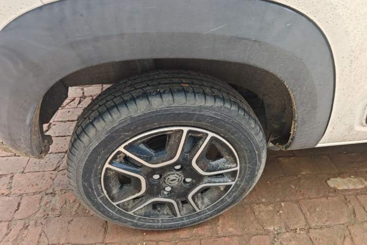 Used Dongfeng NAMMI EX1 2021 Quality Edition Right Rear Wheel Hub