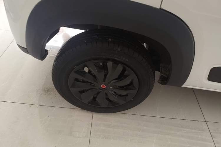 Used Dongfeng NAMMI EX1 2021 Quality Edition Right Rear Wheel Hub