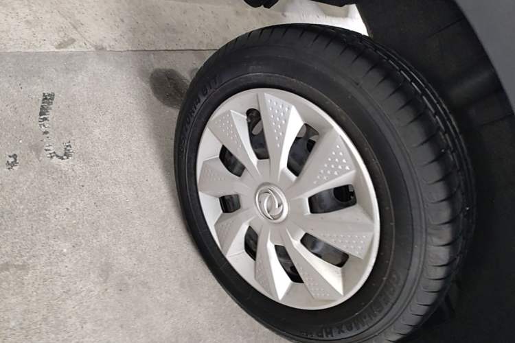 Used Dongfeng NAMMI EX1 2021 Quality Edition Right Rear Wheel Hub