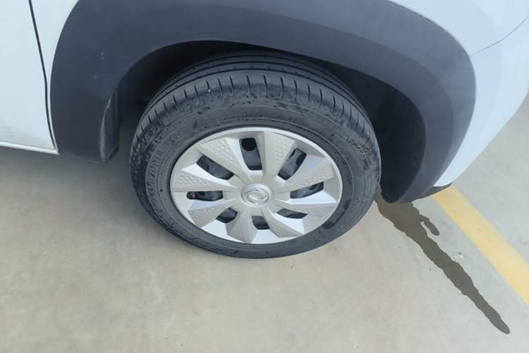 Used Dongfeng NAMMI EX1 2021 Quality Edition Right Rear Wheel Hub