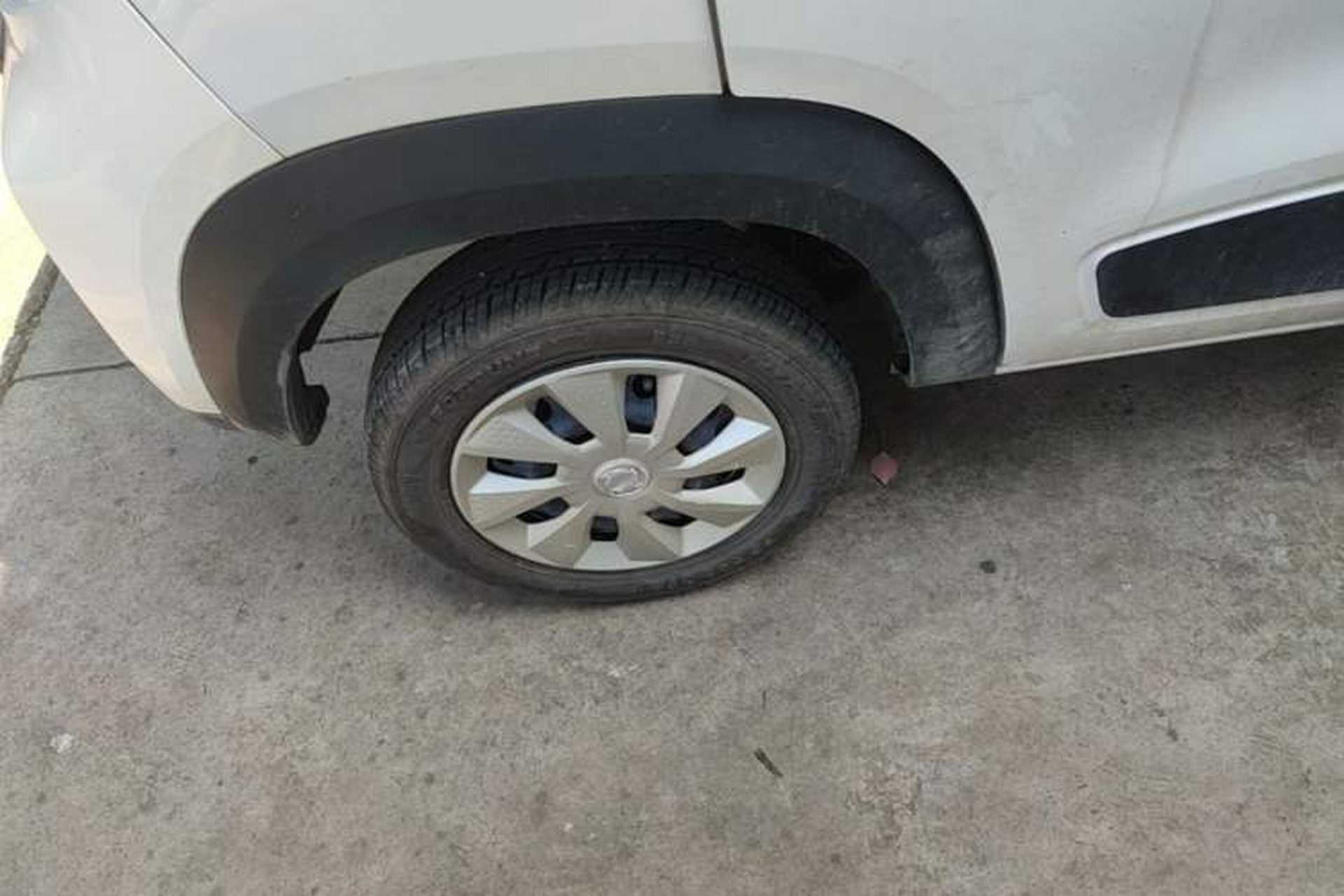 Used Dongfeng NAMMI EX1 2021 Quality Edition Right Rear Wheel Hub
