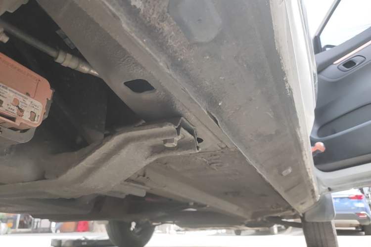 Used Dongfeng NAMMI EX1 2021 Quality Edition Right Side Sill