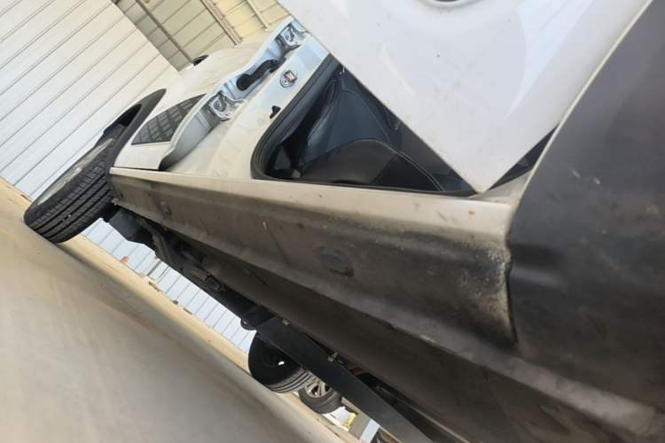 Used Dongfeng NAMMI EX1 2021 Quality Edition Right Side Sill