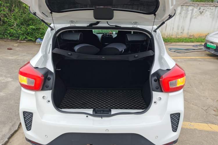 Used Dongfeng NAMMI EX1 2021 Quality Edition Trunk