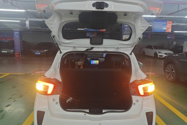 Used Dongfeng NAMMI EX1 2021 Quality Edition Trunk