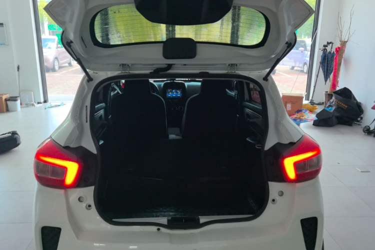 Used Dongfeng NAMMI EX1 2021 Quality Edition Trunk