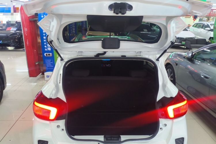 Used Dongfeng NAMMI EX1 2021 Quality Edition Trunk