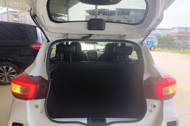 Used Dongfeng NAMMI EX1 2021 Quality Edition Trunk