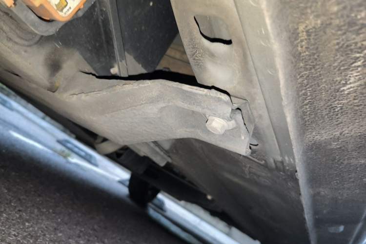 Used Dongfeng NAMMI EX1 2022 PRO Tiger Glory Standard Model Chassis Rear Right