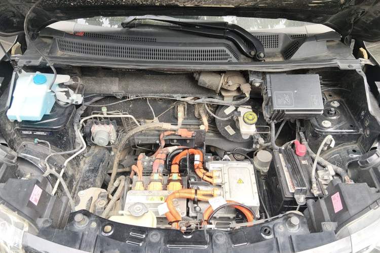Used Dongfeng NAMMI EX1 2022 Restyled PRO Tiger Glory Deluxe Version Engine Bay