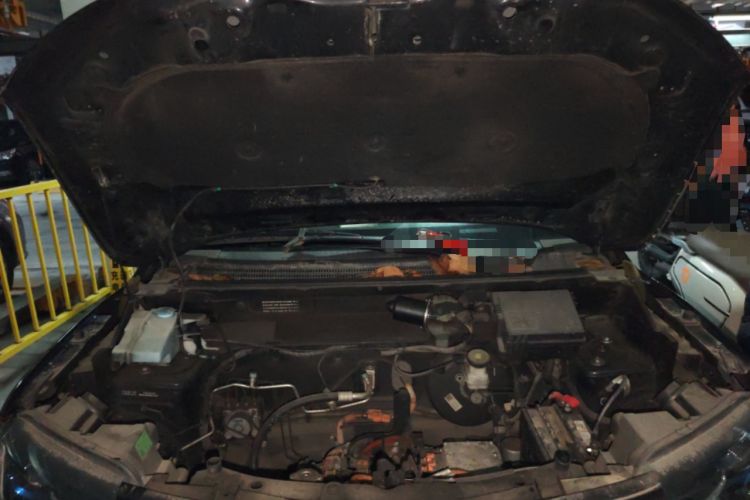 Used Dongfeng NAMMI EX1 2022 PRO Tiger Glory Standard Model Engine Bay