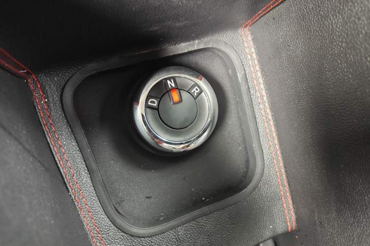 Used Dongfeng NAMMI EX1 2022 PRO Tiger Glory Advanced Model Gear Lever