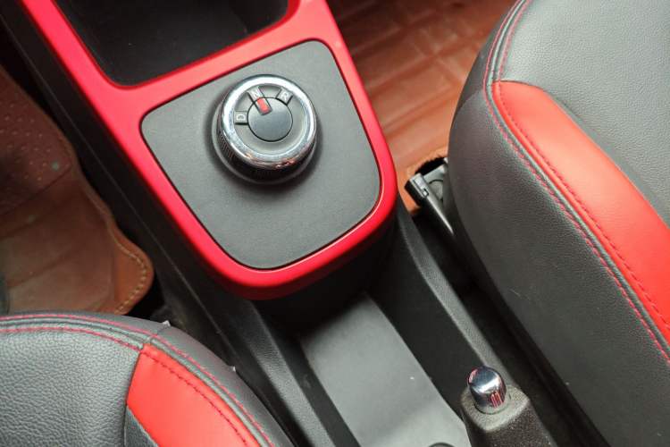 Used Dongfeng NAMMI EX1 2022 PRO Tiger Glory Luxury Model Gear Lever