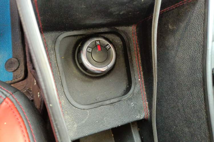 Used Dongfeng NAMMI EX1 2022 PRO Tiger Glory Luxury Model Gear Lever