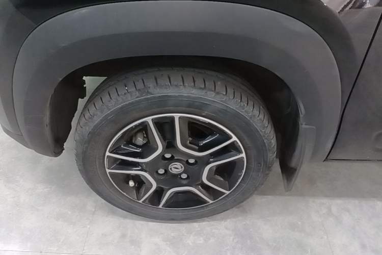 Used Dongfeng NAMMI EX1 2022 Revised PRO Enjoyment Version Left Front Wheel Hub