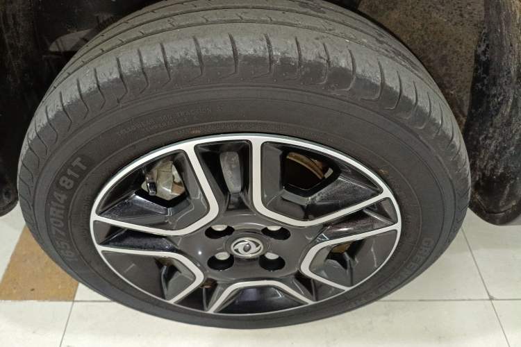Used Dongfeng NAMMI EX1 2022 Revised PRO Enjoyment Version Left Front Wheel Hub