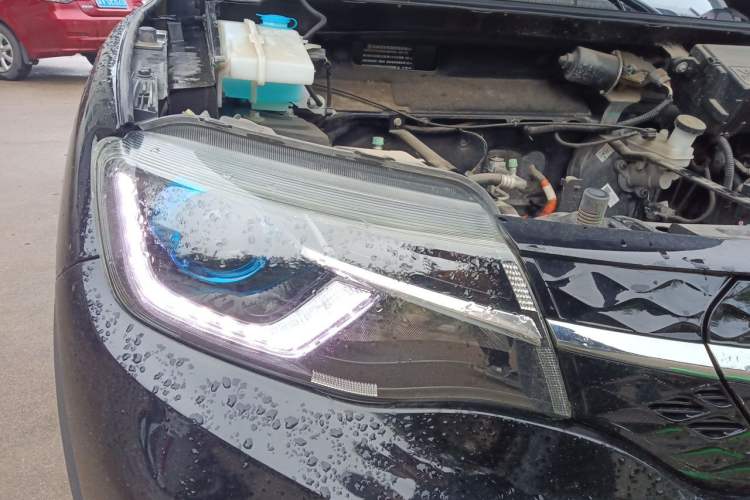 Used Dongfeng NAMMI EX1 2022 PRO Tiger Glory Luxury Model Right Front Headlight