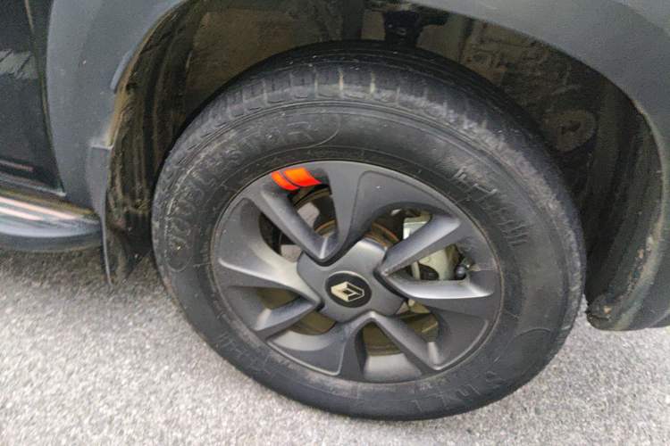 Used Dongfeng NAMMI EX1 2022 PRO Tiger Glory Luxury Model Right Front Wheel Hub