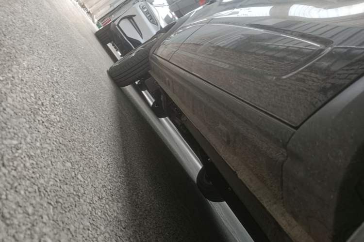 Used Dongfeng NAMMI EX1 2022 Revised PRO Yuecheng Version Right Side Sill