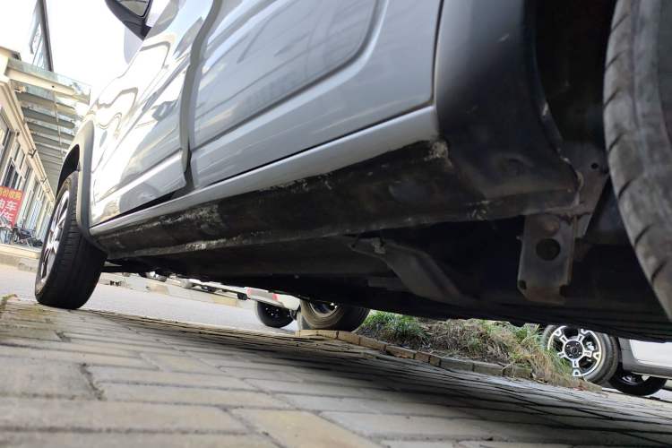 Used Dongfeng NAMMI EX1 2022 PRO Yuecheng Model Left Side Sill